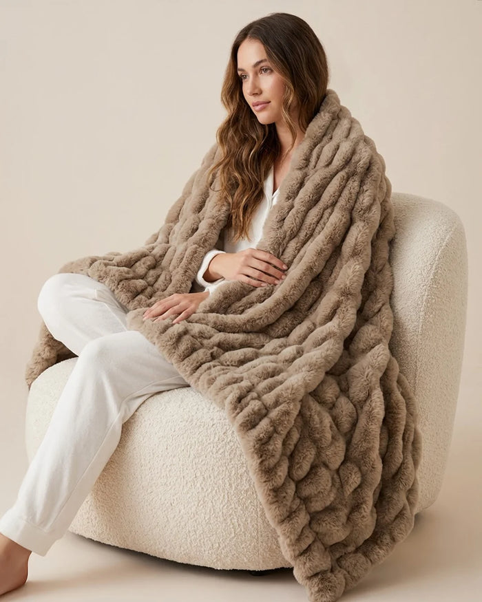 Bubble Hug Blanket - imagen 46