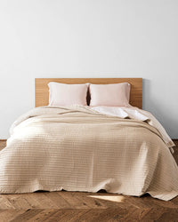 Beige y Blanco